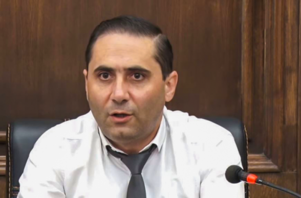 «Հայոց եկեղեցու պատմությունը» դպրոցական ծրագրերից՝ որպես առանձին առարկա վերացնելու որոշումը ցույց է տալիս, թե ինչ անդեմ և անհայրենիք սերունդ են փորձում կերտել իշխանությունները